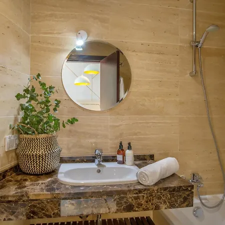 Apartment Renthas Constitucion Li